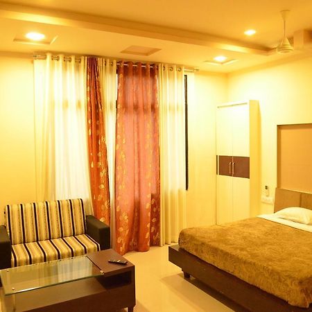 Ardency Inn Udaipur Bagian luar foto
