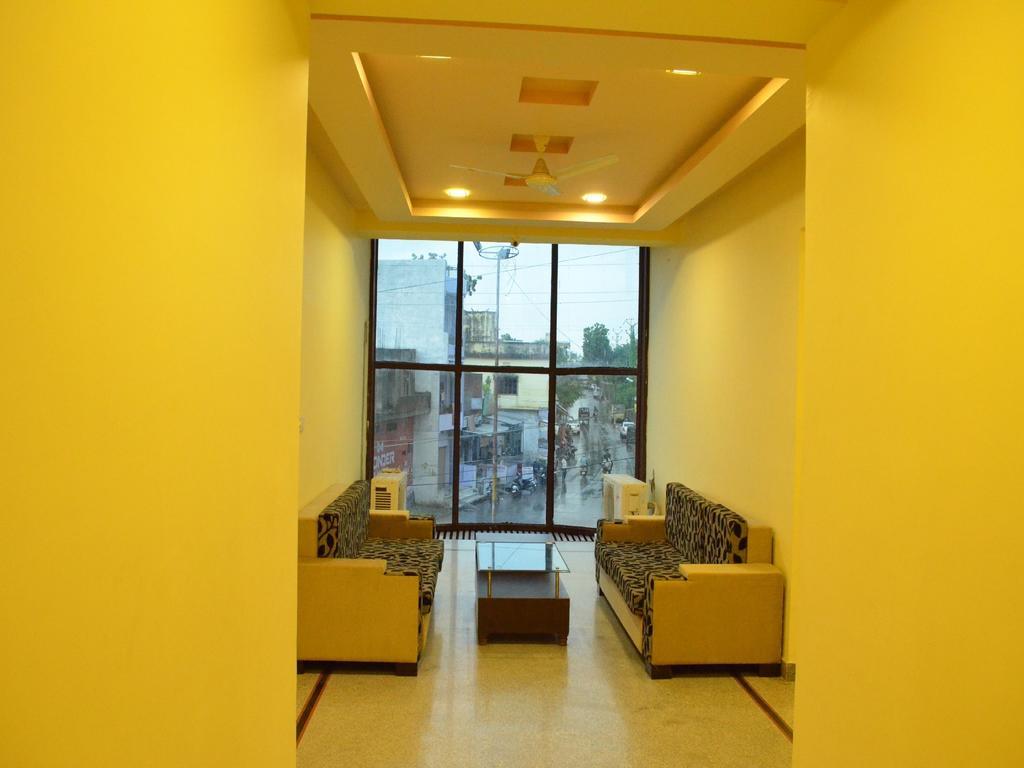 Ardency Inn Udaipur Bagian luar foto