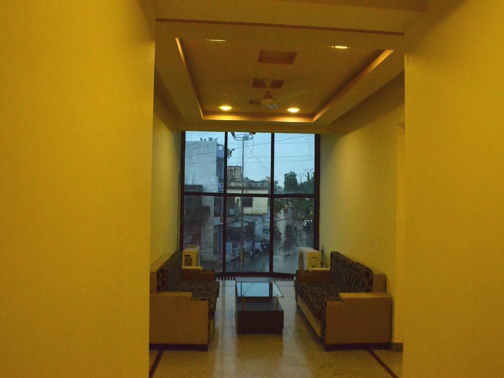 Ardency Inn Udaipur Bagian luar foto